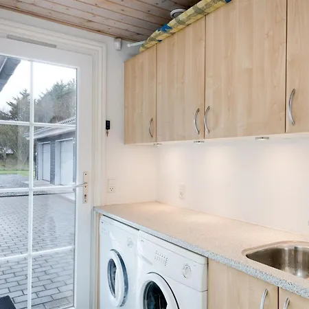 펜션 Erene - 850m From The Sea By Interhome *